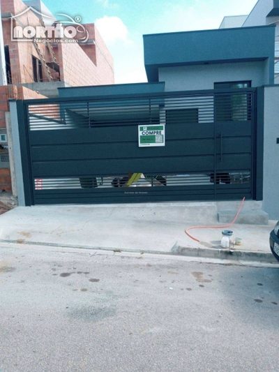 Casa, 5 quartos, 120 m² - Foto 1
