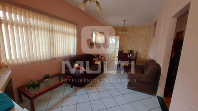 Casa, 3 quartos, 192 m² - Foto 1