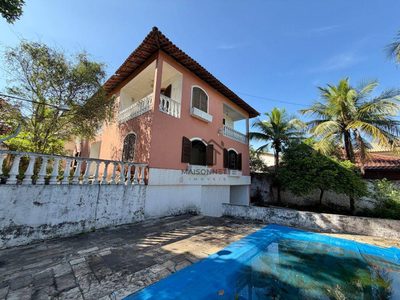 Casa, 6 quartos, 325 m² - Foto 1