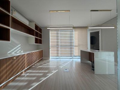 Loja-Salão, 61 m² - Foto 1