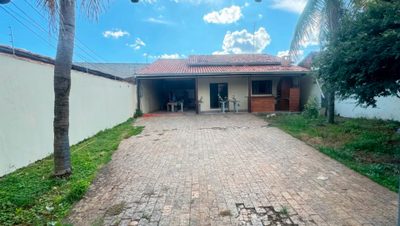 Casa, 3 quartos, 184 m² - Foto 1
