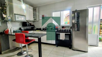 Casa, 3 quartos, 230 m² - Foto 3