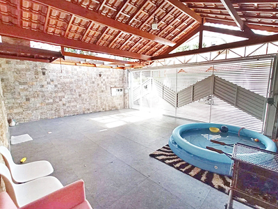 Casa, 4 quartos, 280 m² - Foto 1