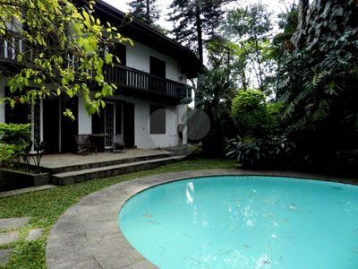 Sobrado, 3 quartos, 750 m² - Foto 1