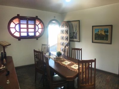 Casa, 6 quartos, 336 m² - Foto 1
