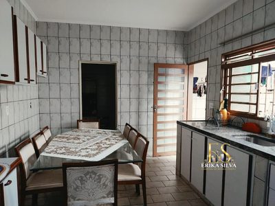 Casa, 3 quartos, 228 m² - Foto 3
