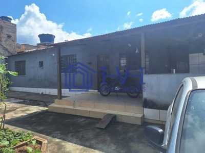 Casa, 2 quartos, 180 m² - Foto 1