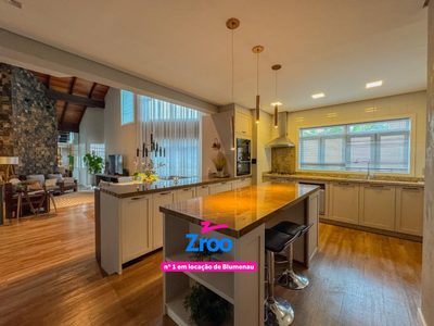 Casa, 3 quartos, 380 m² - Foto 1