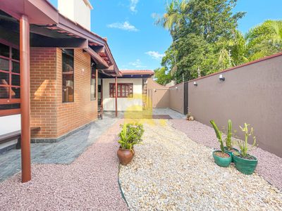 Casa, 3 quartos, 251 m² - Foto 4