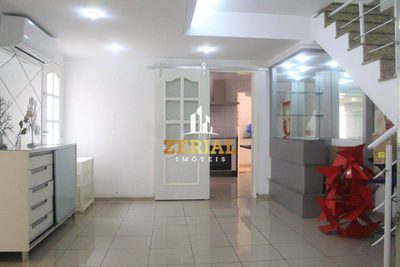 Sobrado, 3 quartos, 235 m² - Foto 1