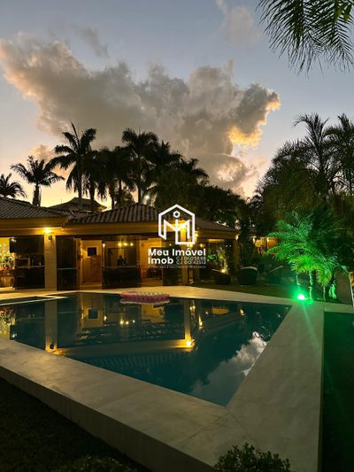 Casa, 5 quartos, 1200 m² - Foto 1
