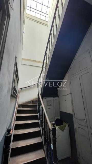 Sobrado, 8 quartos, 216 m² - Foto 1