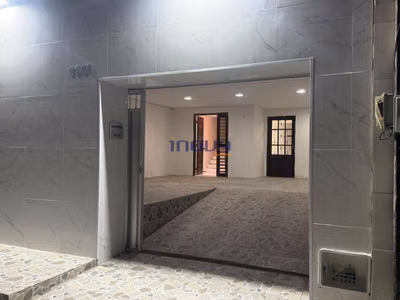 Casa, 4 quartos, 224 m² - Foto 1
