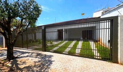 Casa, 3 quartos, 240 m² - Foto 1