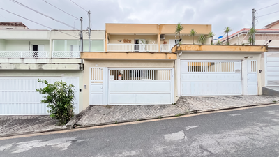 Casa, 4 quartos, 230 m² - Foto 1