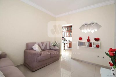 Casa, 3 quartos, 237 m² - Foto 1