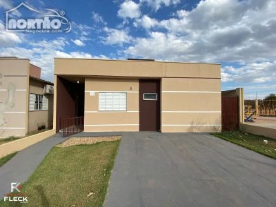 Casa, 3 quartos, 89 m² - Foto 1