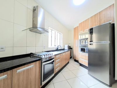 Sobrado, 3 quartos, 131 m² - Foto 1