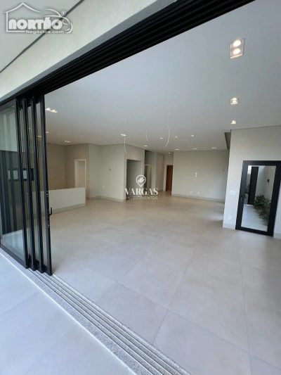 Casa, 2 quartos, 287 m² - Foto 5