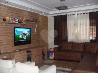 Casa, 3 quartos, 250 m² - Foto 1