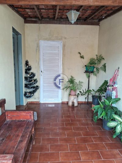 Casa, 4 quartos, 218 m² - Foto 2