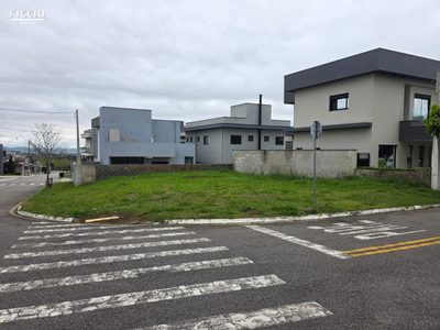 Terreno, 301 m² - Foto 1