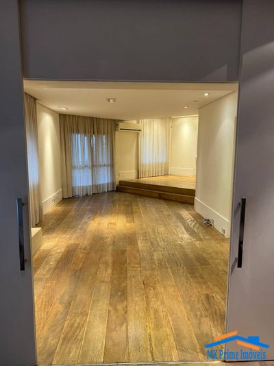 Apartamento, 3 quartos, 220 m² - Foto 1