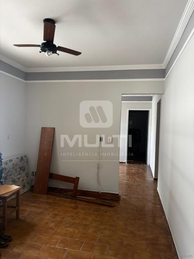 Casa, 3 quartos, 245 m² - Foto 2