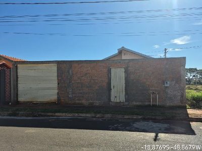 Casa, 2 quartos, 180 m² - Foto 1