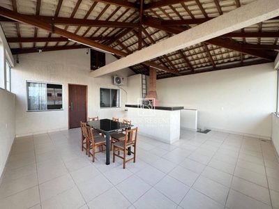 Casa, 3 quartos, 240 m² - Foto 1