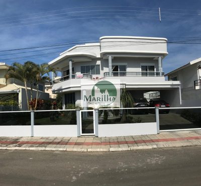 Casa, 4 quartos, 310 m² - Foto 1