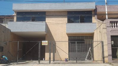 Sobrado, 3 quartos, 248 m² - Foto 1