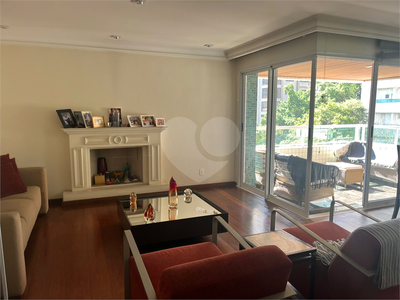 Apartamento, 3 quartos, 156 m² - Foto 4