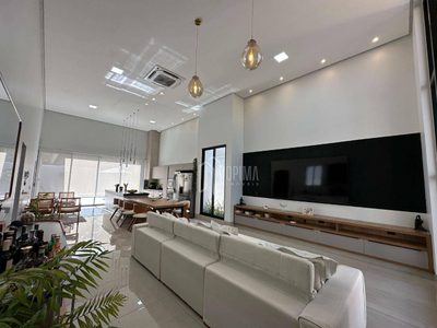 Casa, 3 quartos, 204 m² - Foto 2