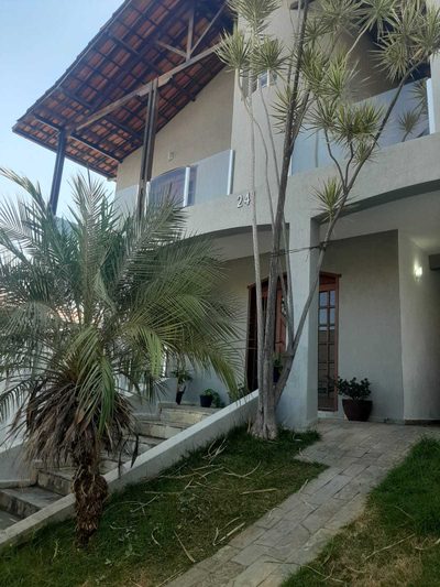 Casa, 4 quartos, 180 m² - Foto 1