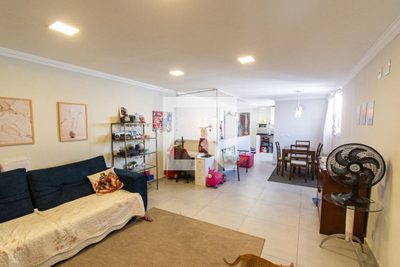 Casa, 6 quartos, 300 m² - Foto 1