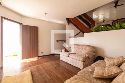 Casa, 3 quartos, 191 m² - Foto 3