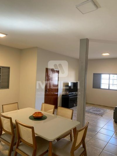 Casa, 3 quartos, 166 m² - Foto 1