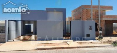 Casa, 3 quartos, 99 m² - Foto 1