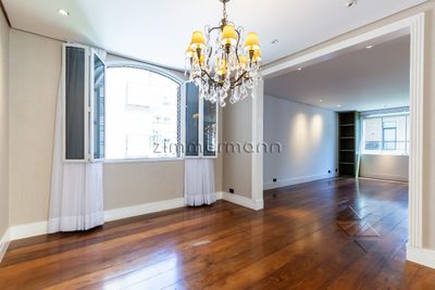 Apartamento, 3 quartos, 164 m² - Foto 1