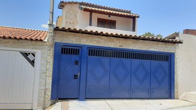 Sobrado, 2 quartos, 190 m² - Foto 1
