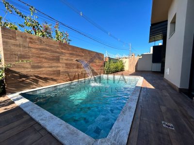 Casa, 3 quartos, 178 m² - Foto 1
