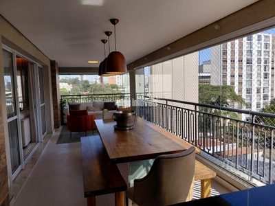 Apartamento, 3 quartos, 213 m² - Foto 2