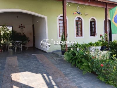 Casa, 4 quartos, 210 m² - Foto 1