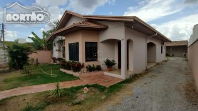Casa, 3 quartos, 256 m² - Foto 1