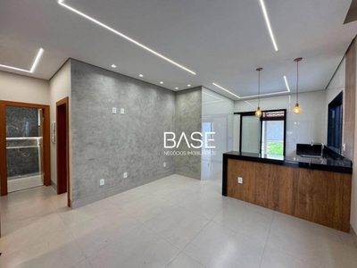 Casa, 3 quartos, 220 m² - Foto 2