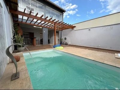 Casa, 3 quartos, 171 m² - Foto 1