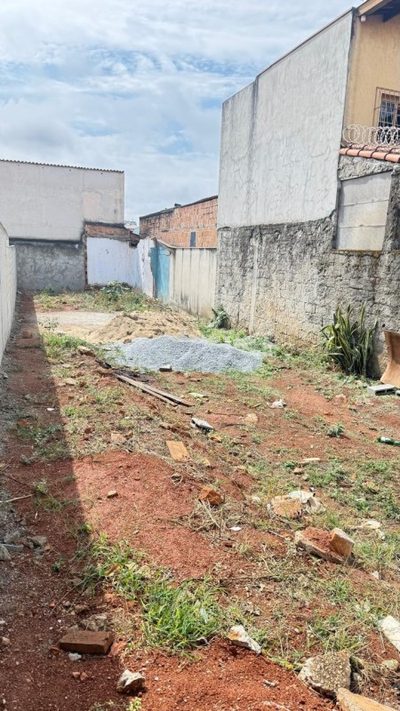 Terreno, 180 m² - Foto 1