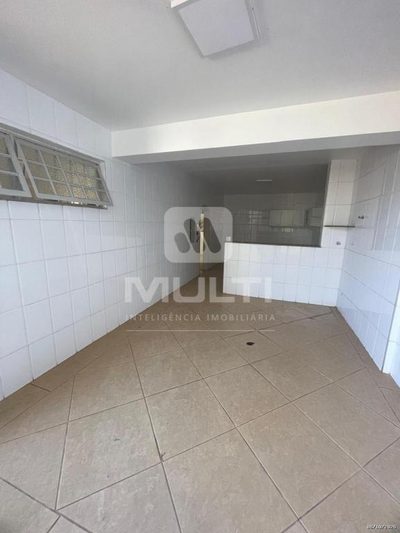 Casa, 4 quartos, 380 m² - Foto 4