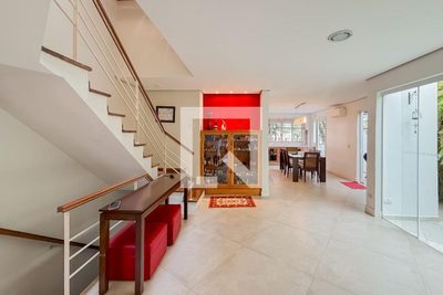 Casa, 3 quartos, 270 m² - Foto 4